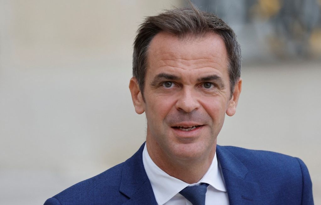Vente du carburant « à perte » : Le projet de loi « très vite » au Parlement, indique Olivier Véran